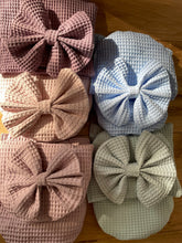 Load image into Gallery viewer, LUXURY wicker pram with bow and bedding included, wicker pram, dolls pram, pram toy, wooden pram, wicker dolls pram, Tall, light grey