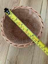 Load image into Gallery viewer, NATURAL small storage wicker basket with lid kids interior handmade from organic wicker
