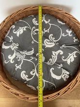 Load image into Gallery viewer, Luxury Cat bed, wicker cat bed with cushion, rattan cat bed, cat bed
