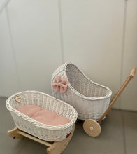 Load image into Gallery viewer, Luxury Personalised Wicker Doll Stroller And Crib Set With Bow, Bedding And Name Tag Included
