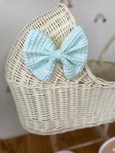 Load image into Gallery viewer, Wicker pram with bow, tall dolls pram, bow and bedding included. Cream/ off white pram with mint set
