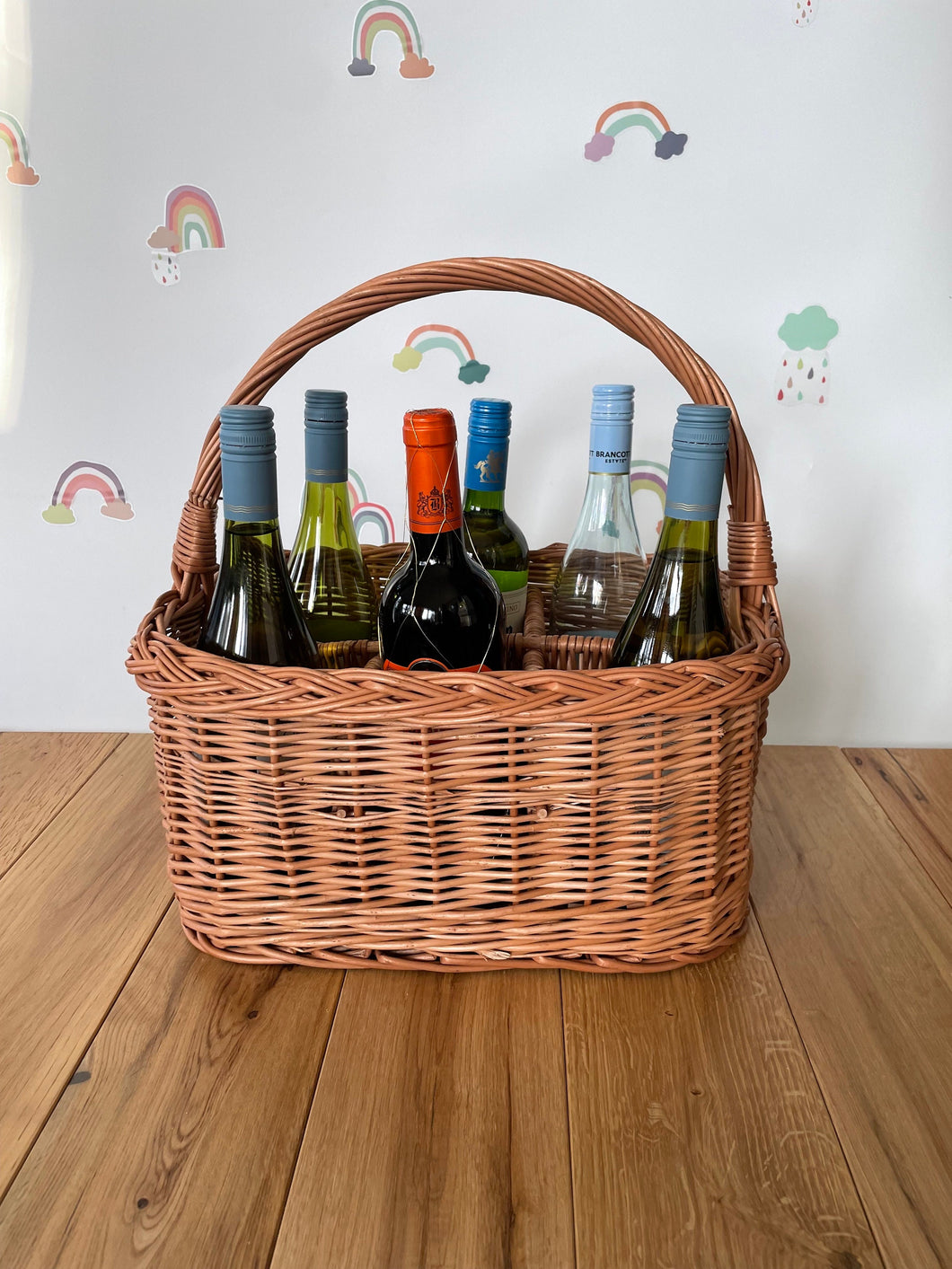 Wicker wine carrier, wine holder, wine storage, wedding gift, wine hamper,  6 bottles carrier