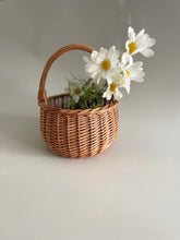 Load image into Gallery viewer, Wicker basket, flower girl basket, decoration basket, mini basket with handle, basket with handle, wedding basket
