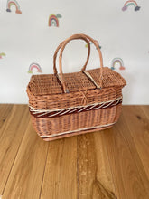 Load image into Gallery viewer, Wicker bag, shopping basket, wicker basket with lid,
