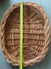 Load image into Gallery viewer, Bread basket with lid, Bread storage, wicker bread storage, wicker bread storage, Wicker bread basket, bread storage
