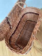 Load image into Gallery viewer, Wicker bag, shopping basket, wicker basket with lid,
