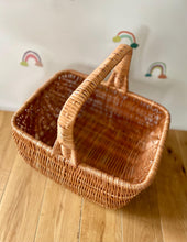 Load image into Gallery viewer, beautiful wicker basket, shopping basker, flower basket, harvest basket
