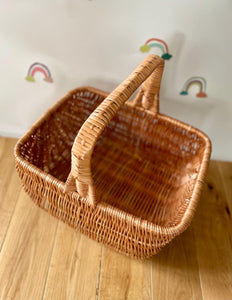 beautiful wicker basket, shopping basker, flower basket, harvest basket