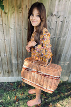Load image into Gallery viewer, Wicker bag, shopping basket, wicker basket with lid,
