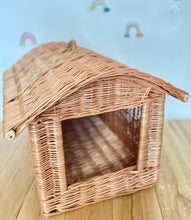 Load image into Gallery viewer, Luxury Wicker dogs’ house, cat house, pets’ house, pets’ indoor bed, rattan dogs house, rattan cats house, pet furniture, pet equipment,
