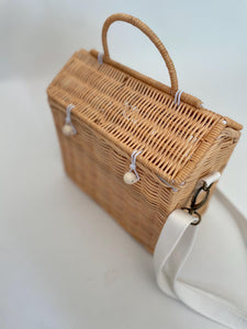 Wicker kids house bag