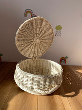 Load image into Gallery viewer, CREAM BLEACHED wicker rattan round storage basket , basket with lid
