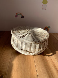 CREAM BLEACHED wicker rattan round storage basket , basket with lid