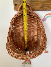 Load image into Gallery viewer, Wicker hanging basket, wicker wall basket, kids interior basket, flower hanging basket, NATURAL
