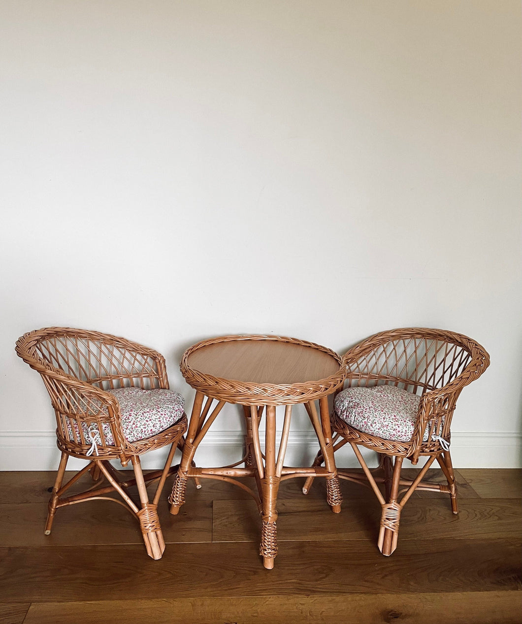 Natural Wicker toddler table set with 2 chairs Rattan table set Kids wicker table set Nursery furniture Playroom furniture FREE UK DELIVERY