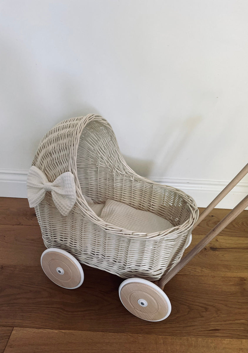 LUXURY wicker pram with bow and bedding included, doll pram, wicker pr ...