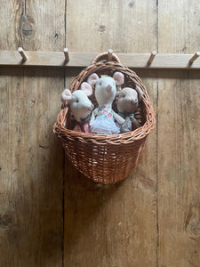 Wicker hanging basket, wicker wall basket, kids interior basket, flower hanging basket, NATURAL