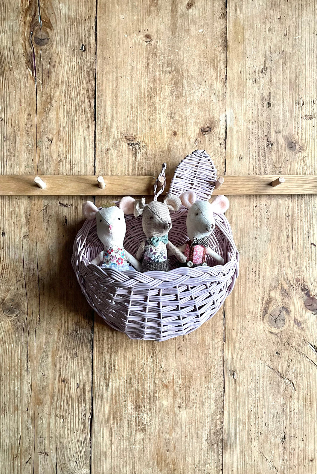 Hanging APPLE wicker basket, kids interior basket,  storage basket, hanging basket, wicker basket, wall basket, light pink