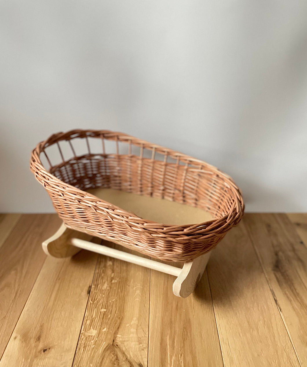 Wicker dolls crib, wicker cradle. No bedding, Natural