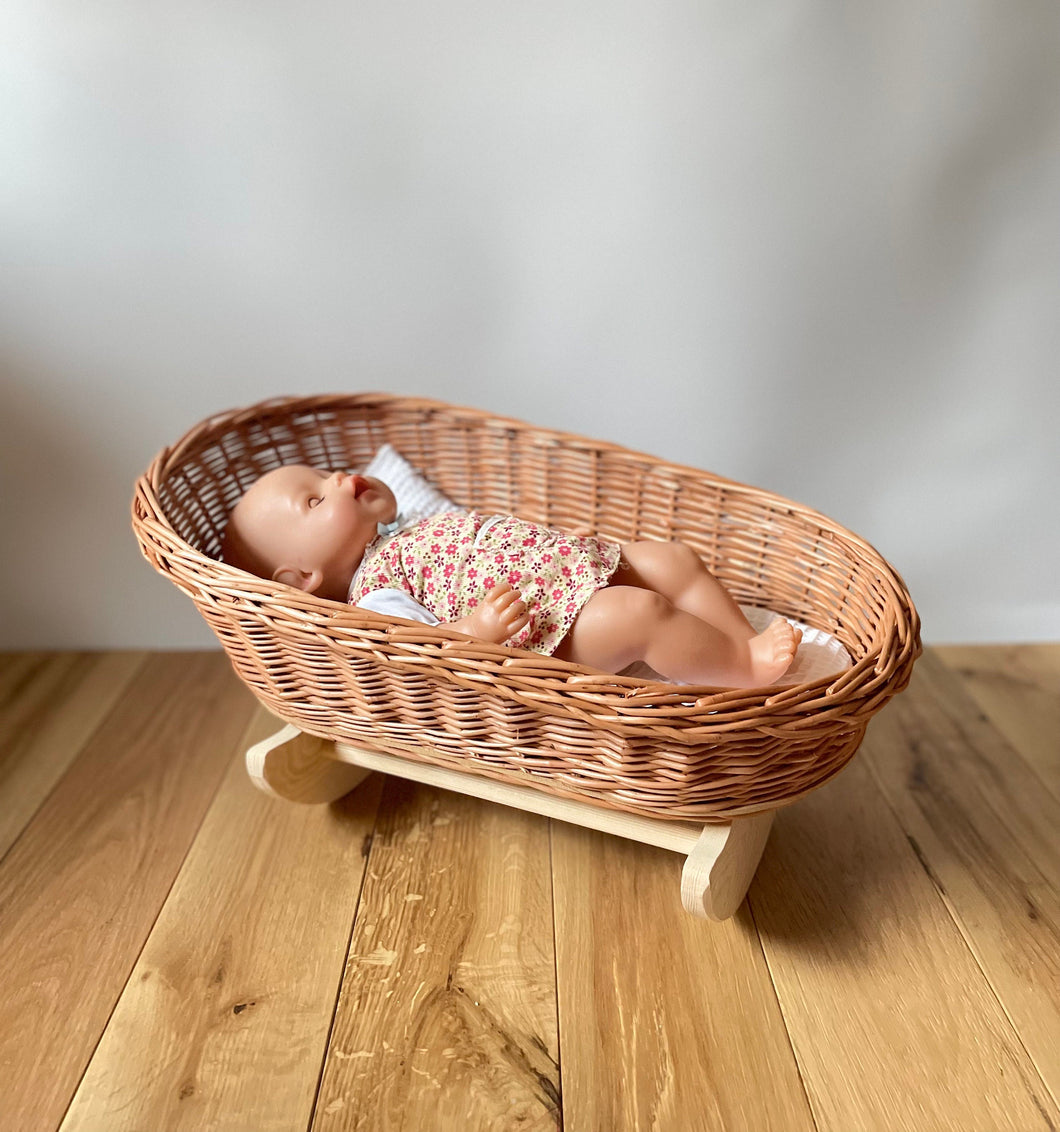 XL Wicker crib, perfect for reborn doll. wicker cradle. Handmade bedding of your choice included, Natural