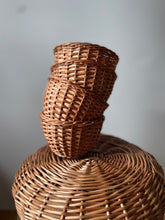 Load image into Gallery viewer, Small wicker pot, wicker flower pot
