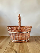 Load image into Gallery viewer, Wicker shopping basket, storage basket, Large
