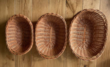 Load image into Gallery viewer, Set of 3 wicker trays, wicker bread baskets, wicker fruit bowls
