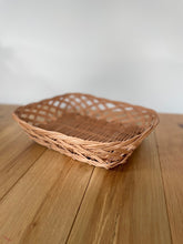 Load image into Gallery viewer, Wicker tray, wicker dish, wicker basket, fruit basket, bread basket, display basket
